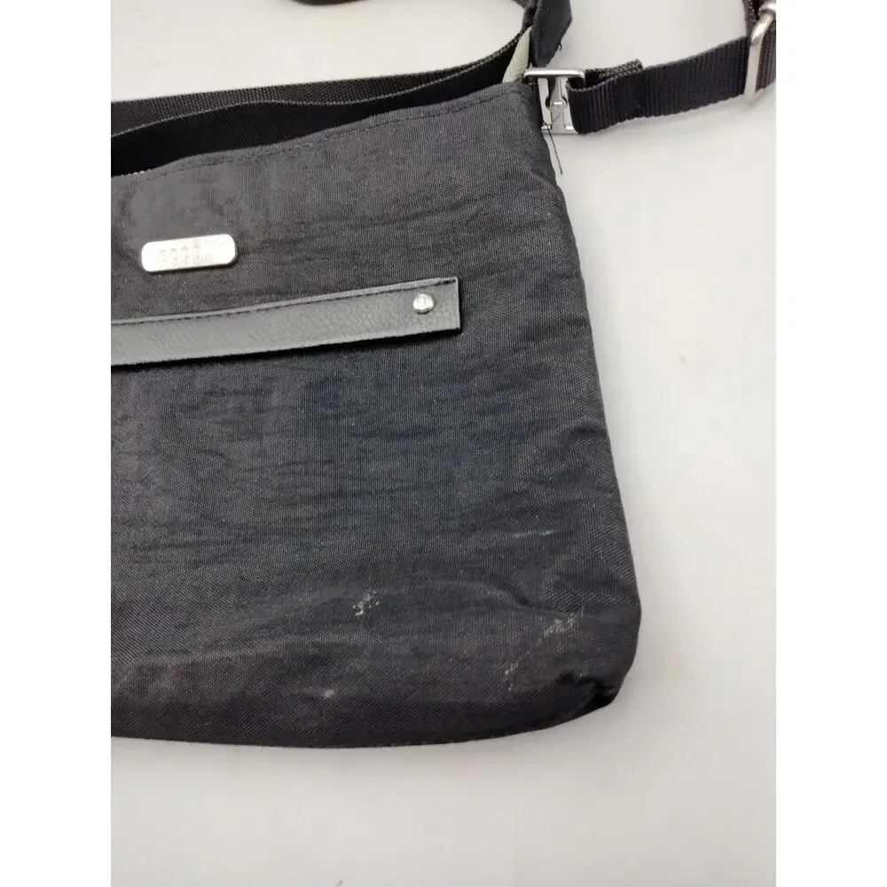 Baggallini Nylon Crossbody Black Purse w/ Outer Pockets 11x7